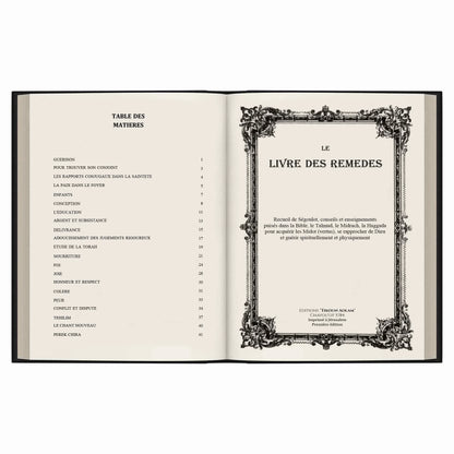 Livre ouvert montrant la table des matières et la page titre du Livre des Remèdes éditions Tikoun Aolam