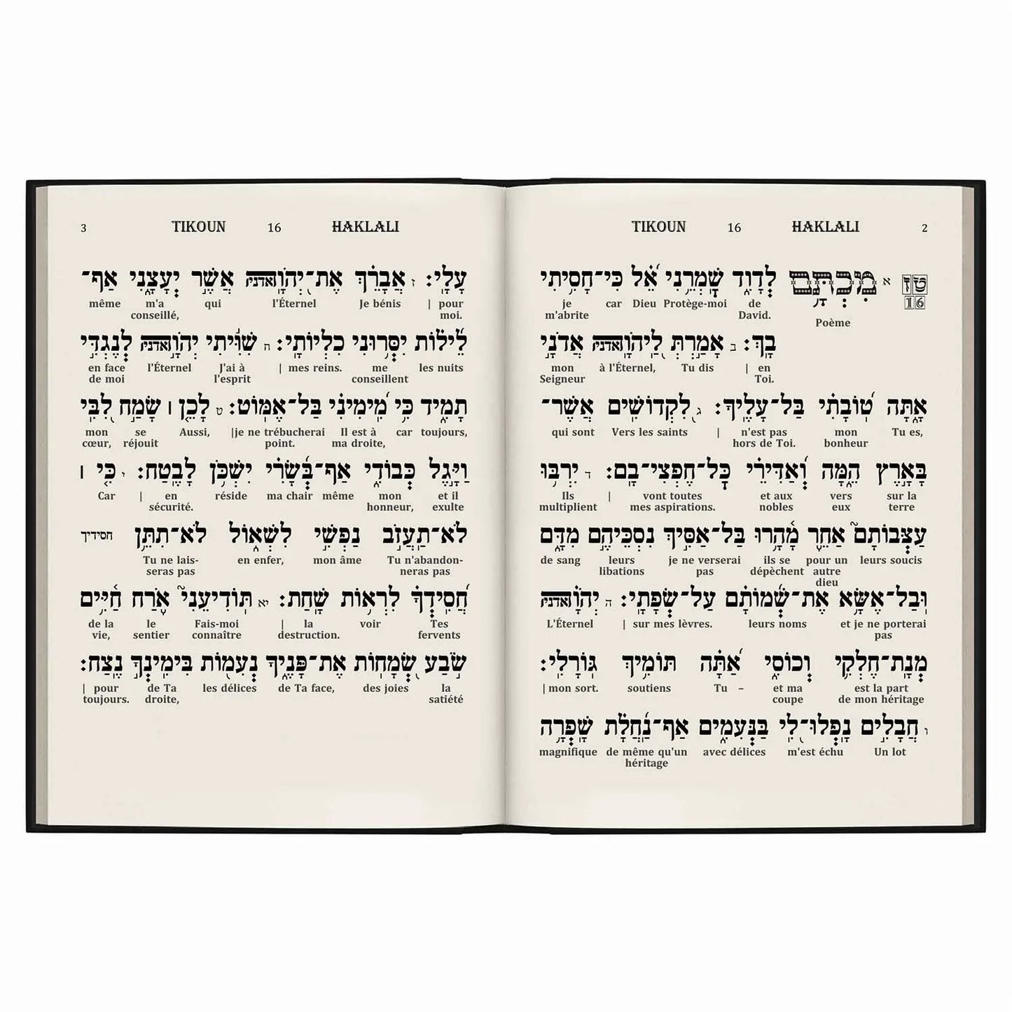 Livre ouvert avec texte en hébreu et traduction française, édition Tikoun Haklali