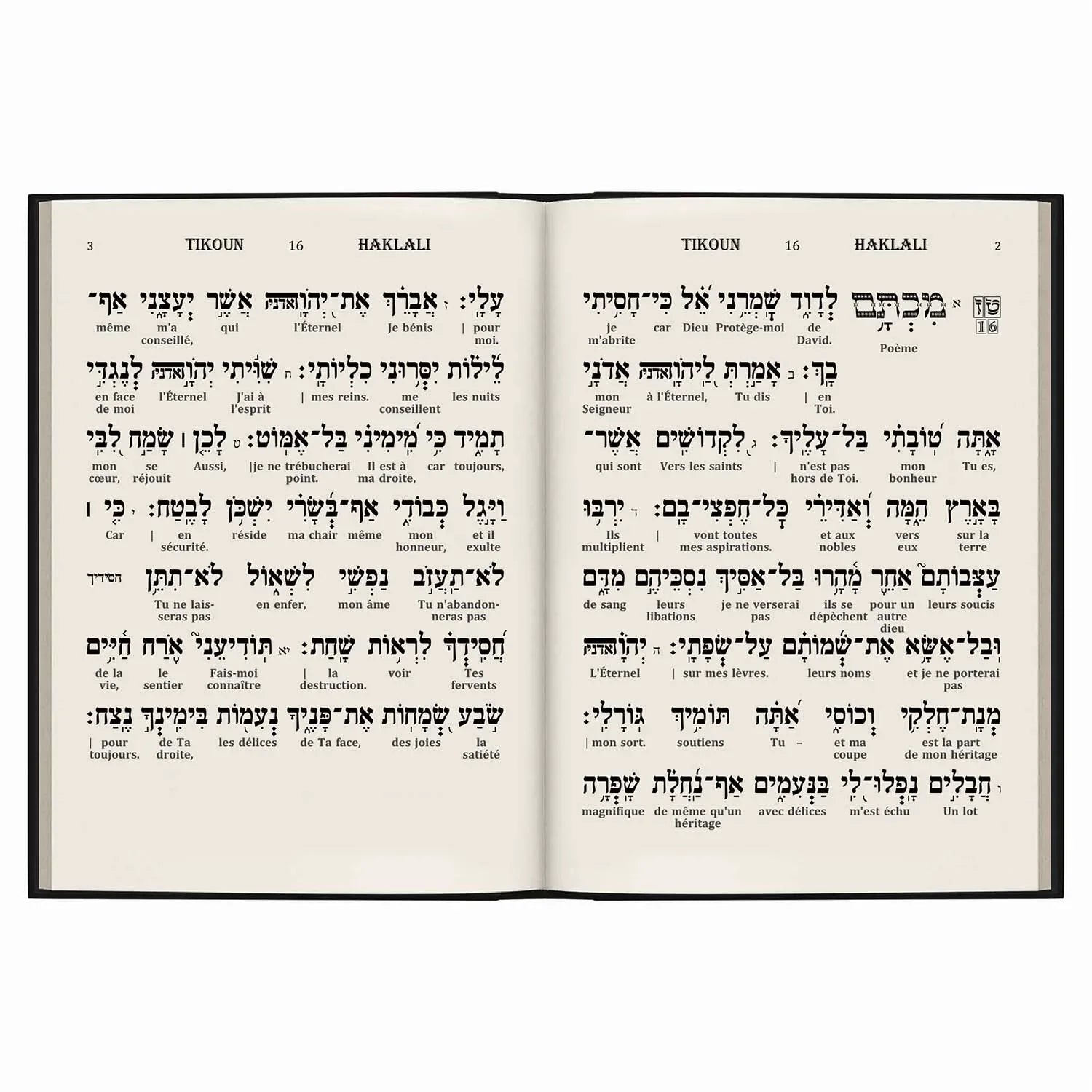 Livre ouvert avec texte en hébreu et traduction française, édition Tikoun Haklali
